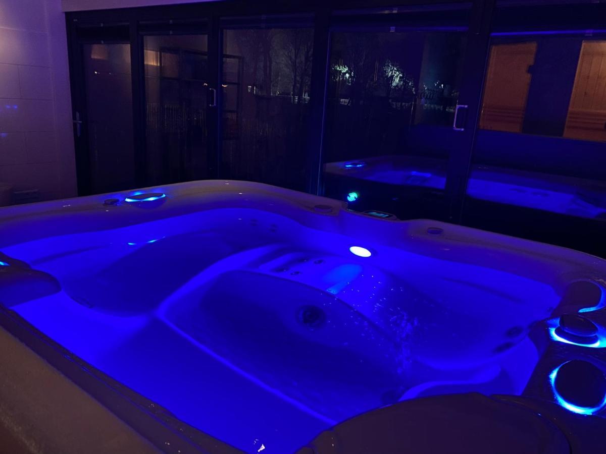 De Porrel Unit Met Prive Jacuzzi, En Sauna * Polsbroek